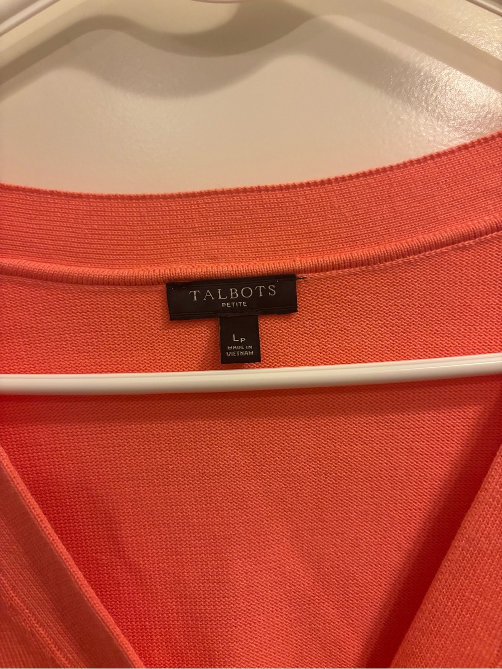 Women’s Talbots Petite Coral Knit V-Neck Sweater Top Sz PL Cotton/rayon Blend